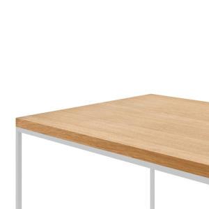 biały stolik z prostokątnym blatem z drewna